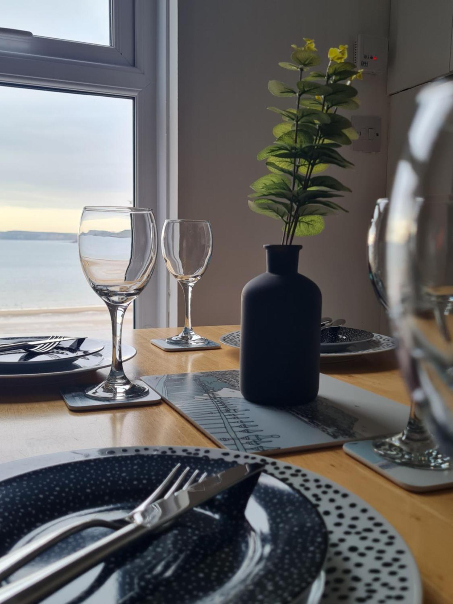 Yorkshire Rose - 2 Bed Apartment Sleeps 6 Scarborough Ngoại thất bức ảnh
